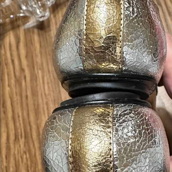 Beverly Feldman Silver and Gold Flats with Floral Accent - Picture 8 of 10